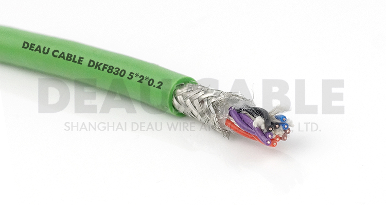 產(chǎn)品型號： DKF830高柔性雙絞屏蔽拖鏈電纜 電纜結構：導體：超細精絞無(wú)氧銅絲 符合VED0295CLASS 6標準絕緣：高度柔性絕緣 線(xiàn)芯：兩兩絞合短節距對絞線(xiàn)芯屏蔽：80%鍍錫銅網(wǎng)編織屏蔽外護套：混合高度柔性護套 顏色：黑色(RAL9005) 灰色(RAL7001) 橙色(RAL2003) 額定電壓：＜0.5mm2：300/300V ≥0.5mm2300/500V 測試電壓：2000V 使用溫度范圍： 固定安裝：-30℃~+90℃ 移動(dòng)安裝：-5℃~+90℃ 最小彎曲半徑： 固定安裝：5x電纜外徑 移動(dòng)安裝：行程＜10米時(shí)，彎曲半徑為8xD 行程≥10米時(shí)，彎曲半徑為10xD移動(dòng)特性：敷設行程：＞80m,加速度60m/S2,移動(dòng)速度10m/S, 彎曲壽命：50次/分鐘,＞500萬(wàn)次阻燃性：符合IEC60332-1-2+EN60332-1-2 耐油性：符合DIN VDE0282第10部分(HD22.10S1)
