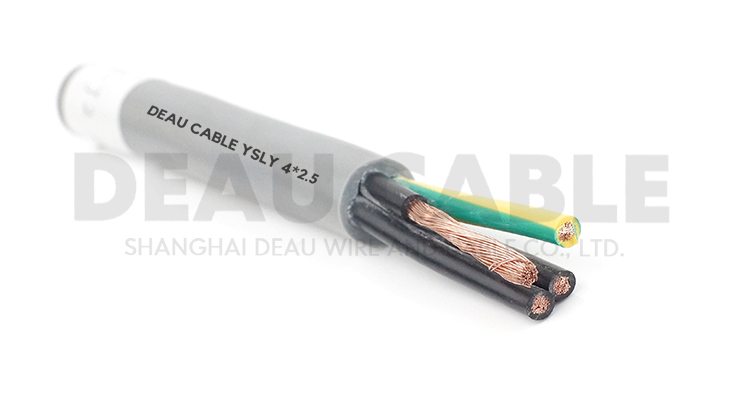應用安裝范圍適用于干燥或潮濕的室內，無(wú)強應力緩釋或強制引導的偶爾運動(dòng)下的安裝，以及工業(yè)使用環(huán)境下的偶爾彎曲移動(dòng)場(chǎng)合，如機床、木工、磨床等。還被廣泛應用于工業(yè)機械設備，傳輸傳送控制系統，各種工業(yè)傳感器，檢測儀器儀表，電子器械，家用電器，機電，廚房等設備，用于環(huán)境惡劣防油等場(chǎng)合的電源，信號連接