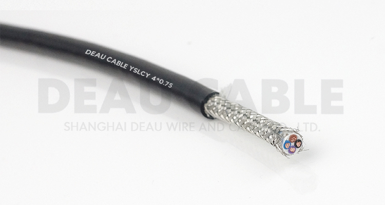典型應用適用機床和起重運輸設備在內的制造加工用機器各部件間的內部連接。 充許該電纜直接與電源線(xiàn)相連接.不推薦屏蔽電纜用于連續彎曲的場(chǎng)合， 可用于工業(yè)使用環(huán)境下的偶爾彎曲移動(dòng)場(chǎng)合， 如機床、 磨床等。